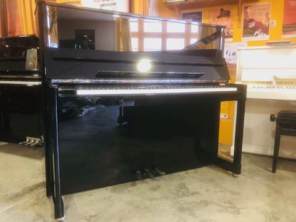 Piano droit W. Hoffmann P 126 cm