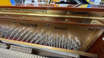 Piano droit Toyo NA123MP 123 cm – Image 8