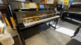 Piano droit Ritmüller UP110R2 noir 110 cm